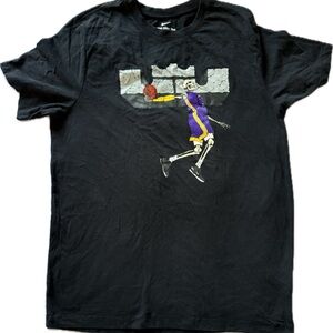 NIKE TEE SKELETON DUNKMAN LAKERS LEBRON JAMES WITNESS DRI FIT SZ L